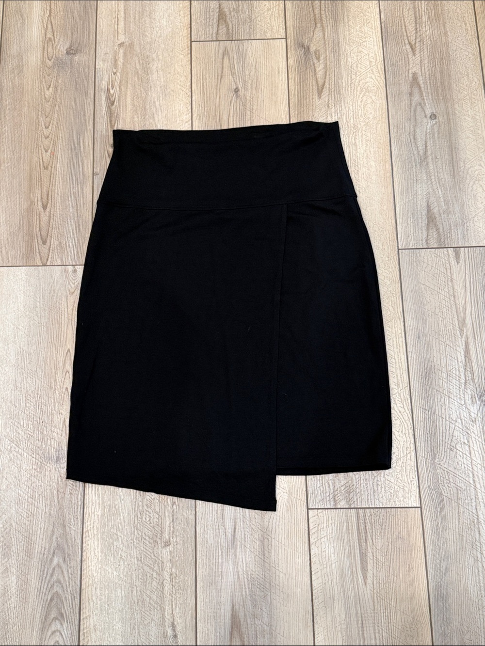 Athleta Black Women’s Asymmetric Skirt